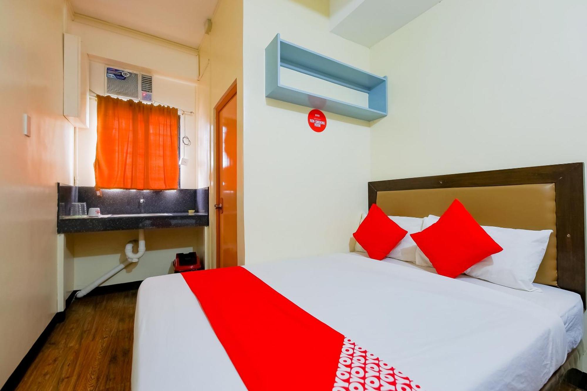 Oyo 431 Apollo 11 Apartelle Pasay Extérieur photo