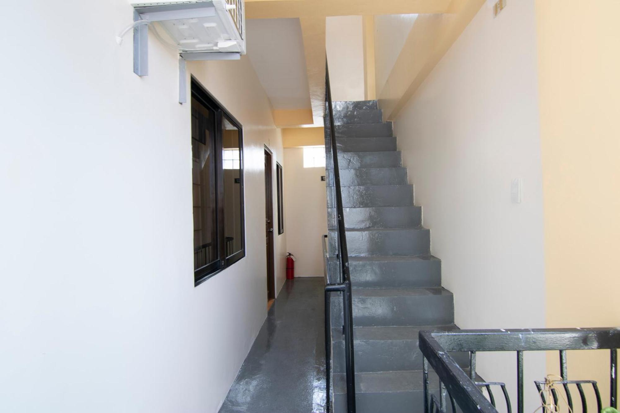 Oyo 431 Apollo 11 Apartelle Pasay Extérieur photo