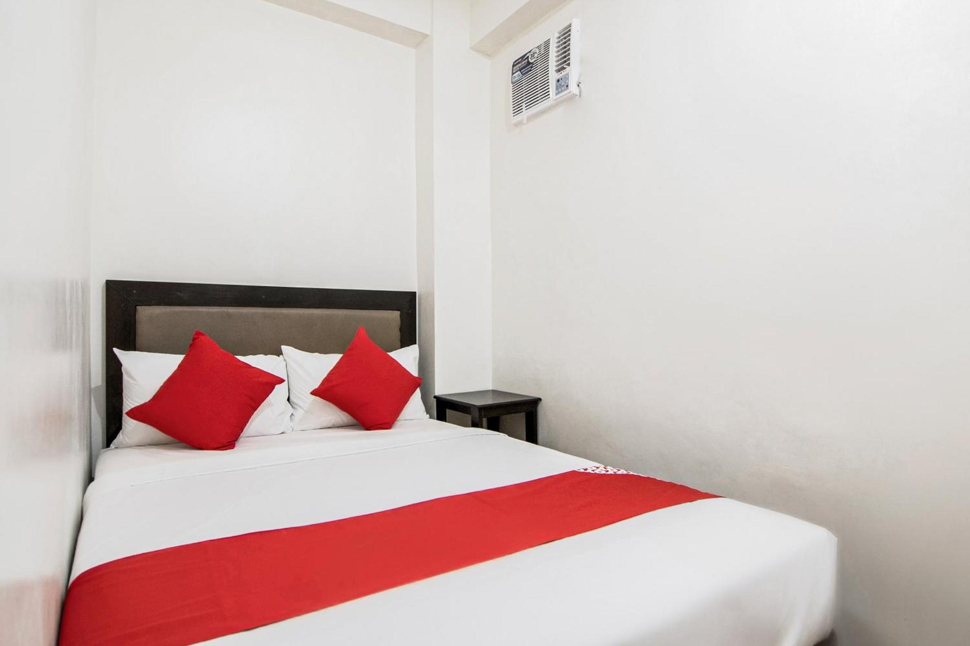 Oyo 431 Apollo 11 Apartelle Pasay Extérieur photo