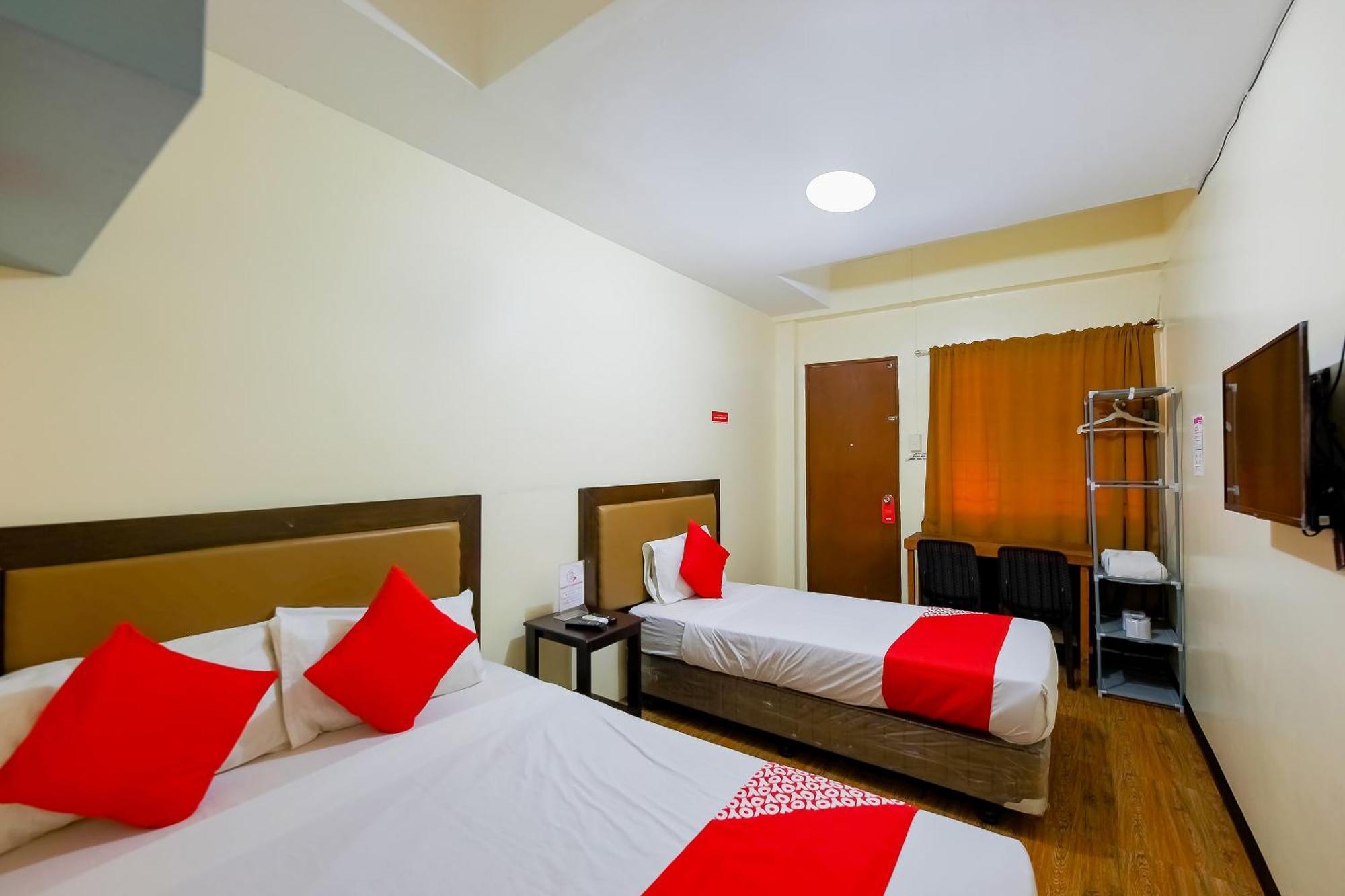 Oyo 431 Apollo 11 Apartelle Pasay Extérieur photo